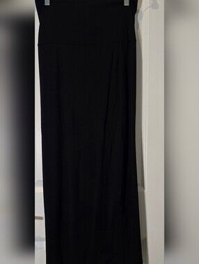 New with Tags Aleeza Paris Black Maxi Skirt Size M